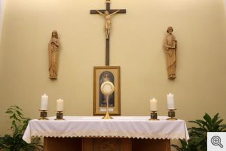 Adoration Chapel Altar 4x6 0556